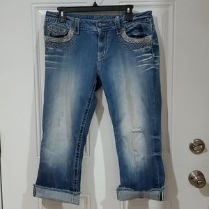 Miss Me cuffed capris